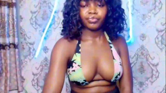 Thumbnail 3, thepetitequeeen's Stream at Chaturbate, 1 month ago