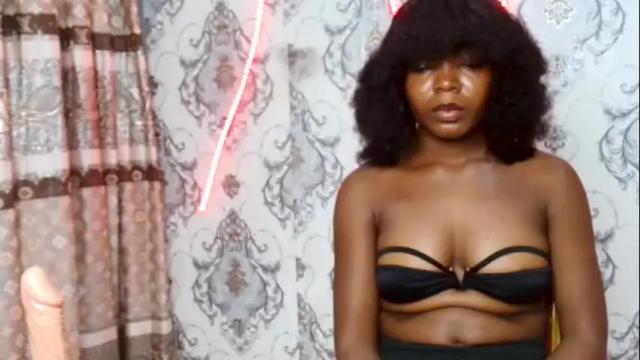 Thumbnail 1, thepetitequeeen's Stream at Chaturbate, 1 month ago