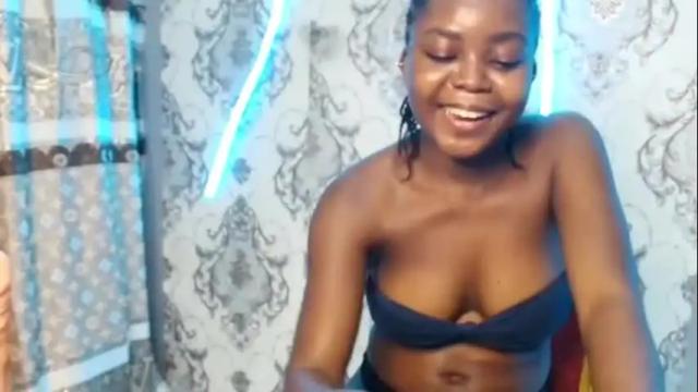 Thumbnail 3, thepetitequeeen's Stream at Chaturbate, 1 month ago