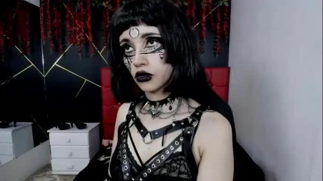 Image 4 of thepoeticedda_ Stream on Chaturbate on 1 month ago