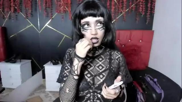 Image 4 of thepoeticedda_ Stream on Chaturbate on 1 month ago
