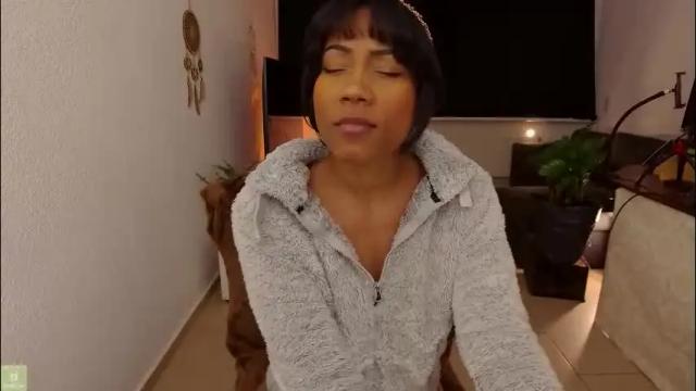 Image 3 of therainqueen Stream on Chaturbate on 9 days ago