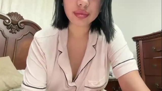 Image 11 of therealcamilabaddie Stream on Chaturbate on 1 month ago