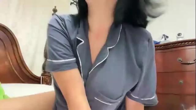 Image 2 of therealcamilabaddie Stream on Chaturbate on 1 month ago