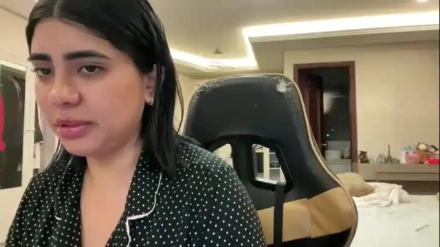 Image 8 of therealcamilabaddie Stream on Chaturbate on 1 month ago
