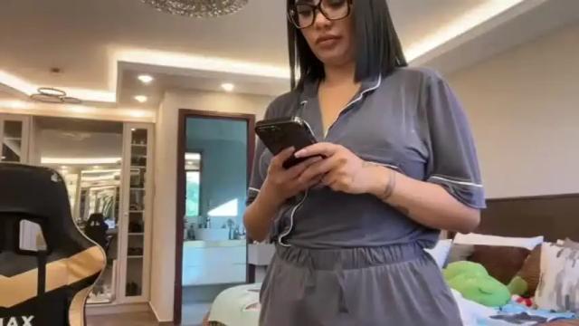 Image 12 of therealcamilabaddie Stream on Chaturbate on 1 month ago