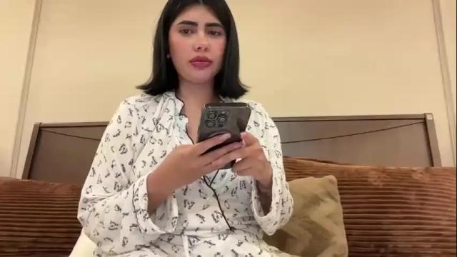 Image 11 of therealcamilabaddie Stream on Chaturbate on 1 month ago