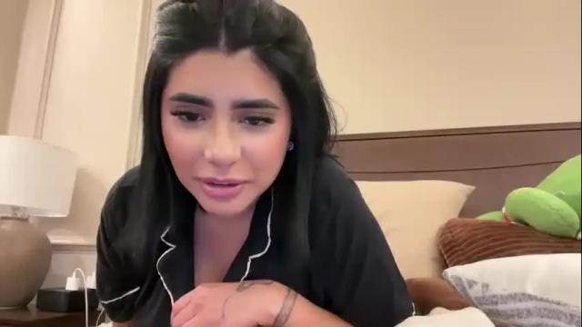 Image 8 of therealcamilabaddie Stream on Chaturbate on 1 month ago