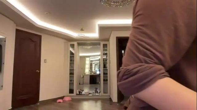 Image 7 of therealcamilabaddie Stream on Chaturbate on 19 days ago