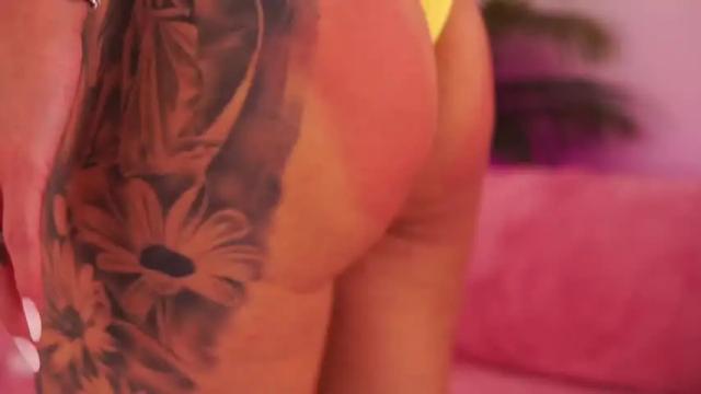 Image 3 of therealfallingangel Stream on Chaturbate on 1 month ago