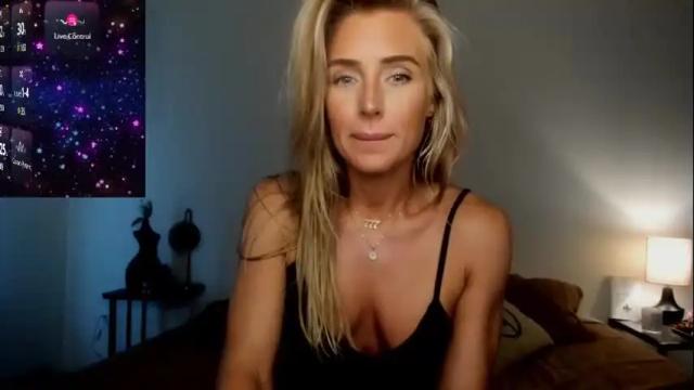 Image 2 of theselina_kyle Stream on Chaturbate on 2 months ago