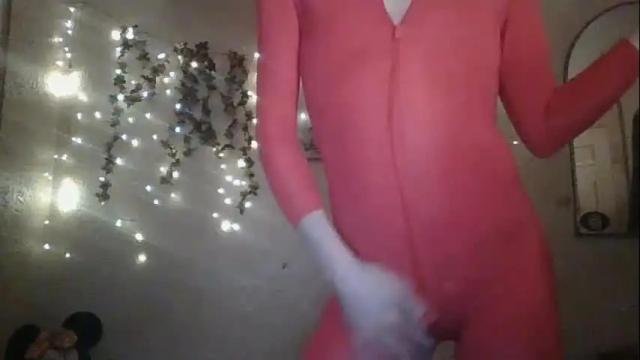 Image 10 of thesillymillie Stream on Chaturbate on 3 months ago