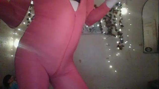 Image 2 of thesillymillie Stream on Chaturbate on 3 months ago