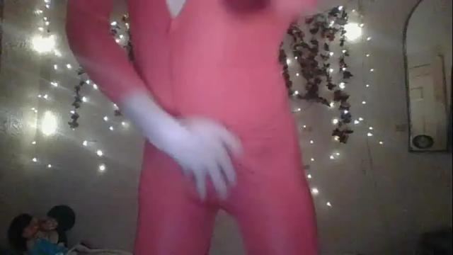 Image 3 of thesillymillie Stream on Chaturbate on 3 months ago