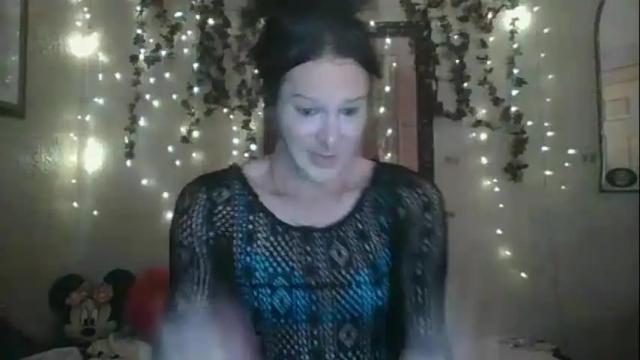 Image 2 of thesillymillie Stream on Chaturbate on 1 month ago