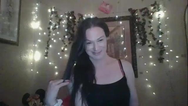 Image 11 of thesillymillie Stream on Chaturbate on 14 days ago