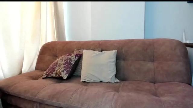 Image 8 of thesinderella Stream on Chaturbate on 16 months ago