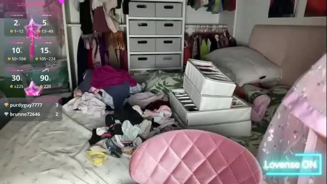 Image 2 of thesnackmaster Stream on Chaturbate on 6 months ago