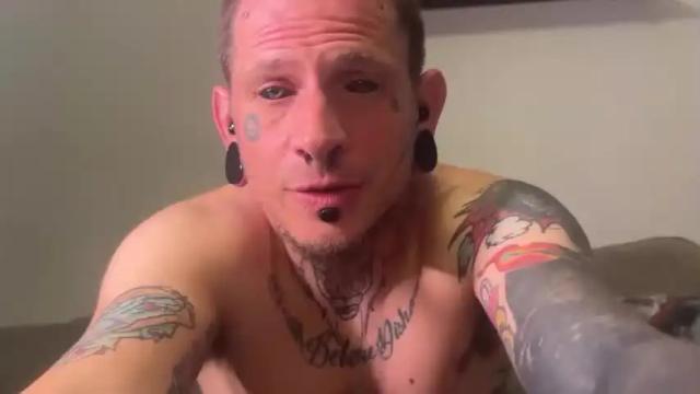 Image 12 of thesoutherndevil Stream on Chaturbate on 12 months ago