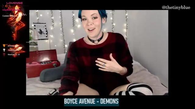 Image 10 of thetinyblue Stream on Chaturbate on 20 months ago