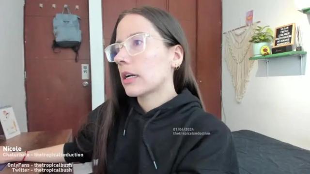 Image 3 of thetropicalseduction Stream on Chaturbate on 12 months ago