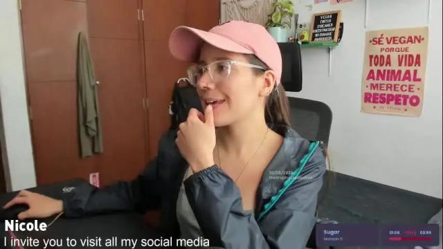 Image 7 of thetropicalseduction Stream on Chaturbate on 1 month ago