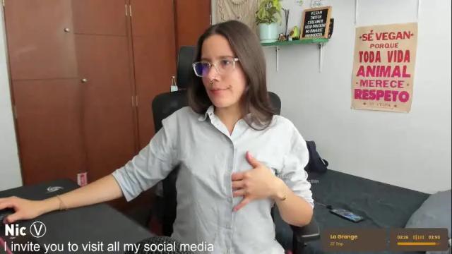 Image 6 of thetropicalseduction Stream on Chaturbate on 23 days ago