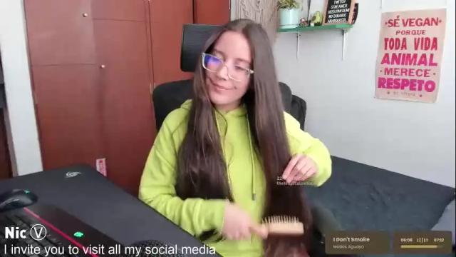 Image 10 of thetropicalseduction Stream on Chaturbate on 17 days ago