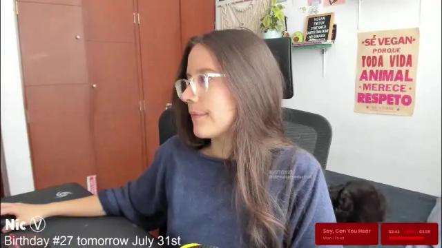 Image 7 of thetropicalseduction Stream on Chaturbate on 3 months ago