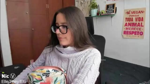 Image 11 of thetropicalseduction Stream on Chaturbate on 2 months ago