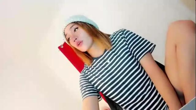 Image 2 of thewhoremistress05 Stream on Chaturbate on 15 days ago