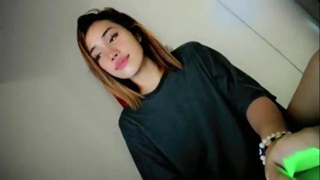 Image 3 of thewhoremistress05 Stream on Chaturbate on 4 days ago
