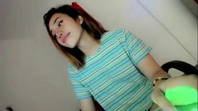 Image 4 of thewhoremistress05 Stream on Chaturbate on 23 hours ago