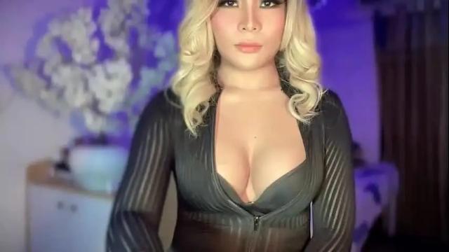 Image 11 of thewomanizer52 Stream on Chaturbate on 8 days ago