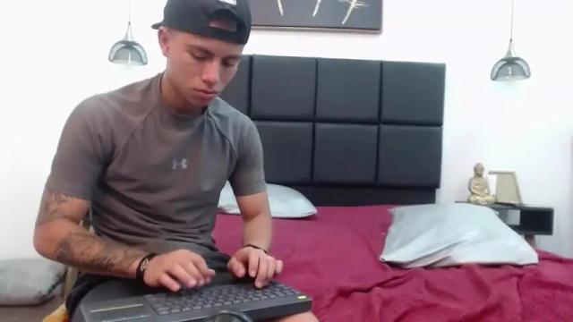Image 10 of thiago_n_sahara Stream on Chaturbate on 12 months ago
