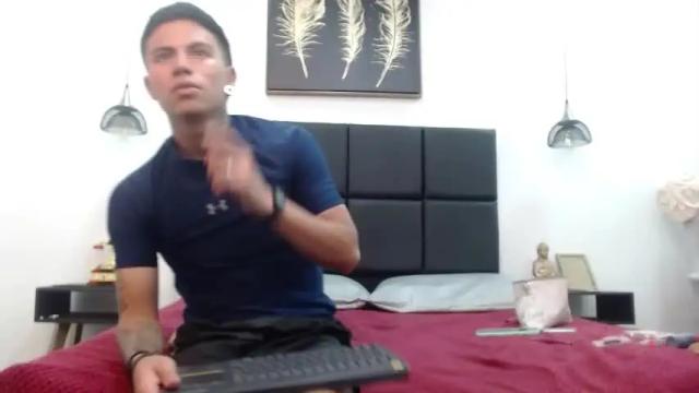 Image 7 of thiago_n_sahara Stream on Chaturbate on 12 months ago