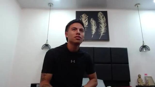 Image 10 of thiago_n_sahara Stream on Chaturbate on 12 months ago