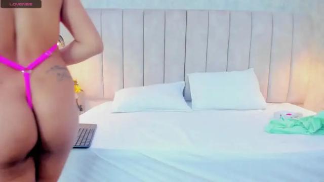 Image 2 of thiago_y_samantha Stream on Chaturbate on 18 months ago