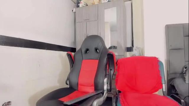 Image 4 of thiara_veky Stream on Chaturbate on 2 months ago