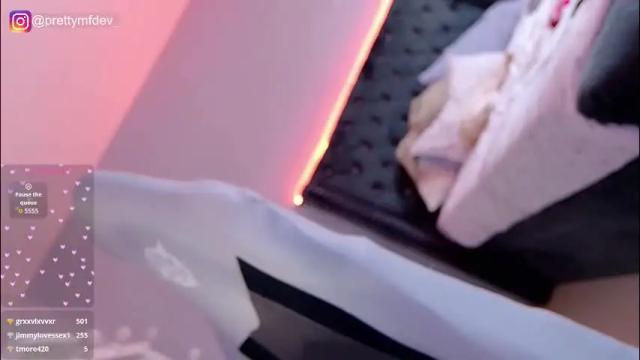 Image 8 of thicc_devie Stream on Chaturbate on 1 month ago