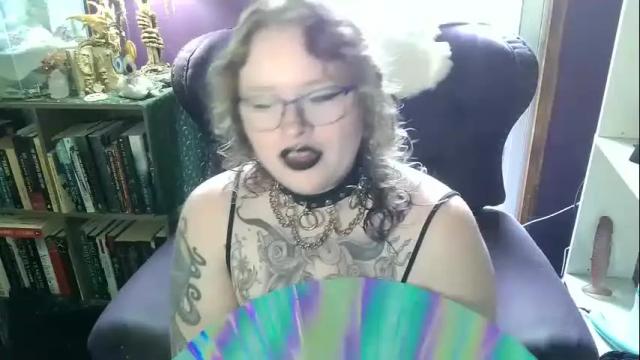 Image 3 of thiccwitchbitch Stream on Chaturbate on 5 months ago