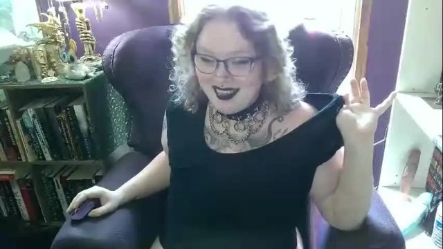 Image 6 of thiccwitchbitch Stream on Chaturbate on 5 months ago