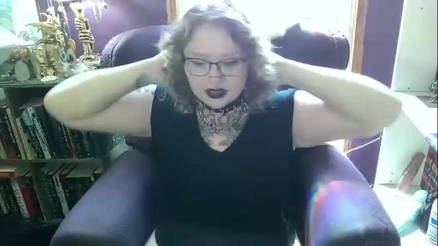 Image 8 of thiccwitchbitch Stream on Chaturbate on 5 months ago