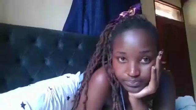 Image 11 of thick_eviey Stream on Chaturbate on 14 months ago