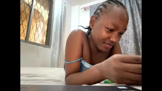 Image 2 of thick_jojo Stream on Chaturbate on 3 months ago