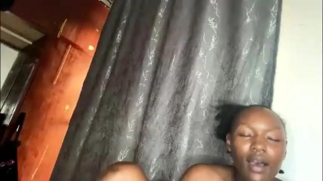 Image 8 of thick_jojo Stream on Chaturbate on 6 days ago