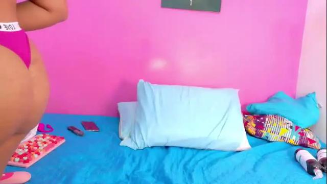 Image 8 of thickeebonyy Stream on Chaturbate on 1 month ago