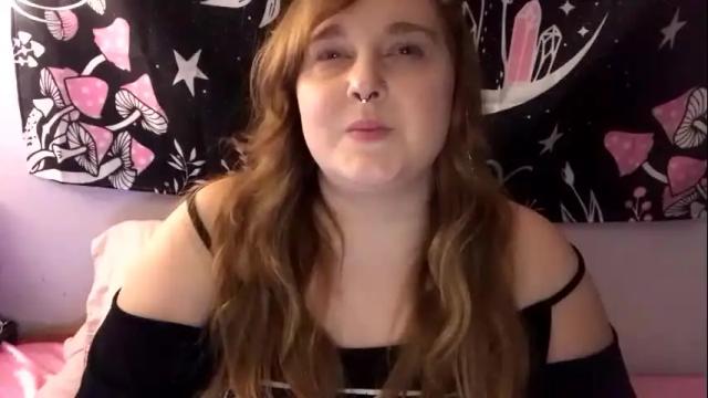 Image 4 of thickgingergoddess Stream on Chaturbate on 2 months ago