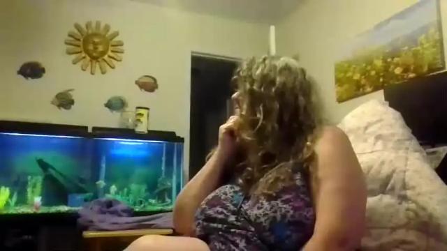 Image 6 of thickhippiechick Stream on Chaturbate on 15 months ago