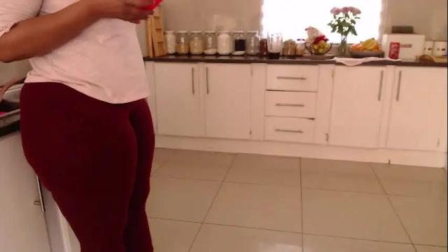 Image 3 of thickjes Stream on Chaturbate on 13 days ago